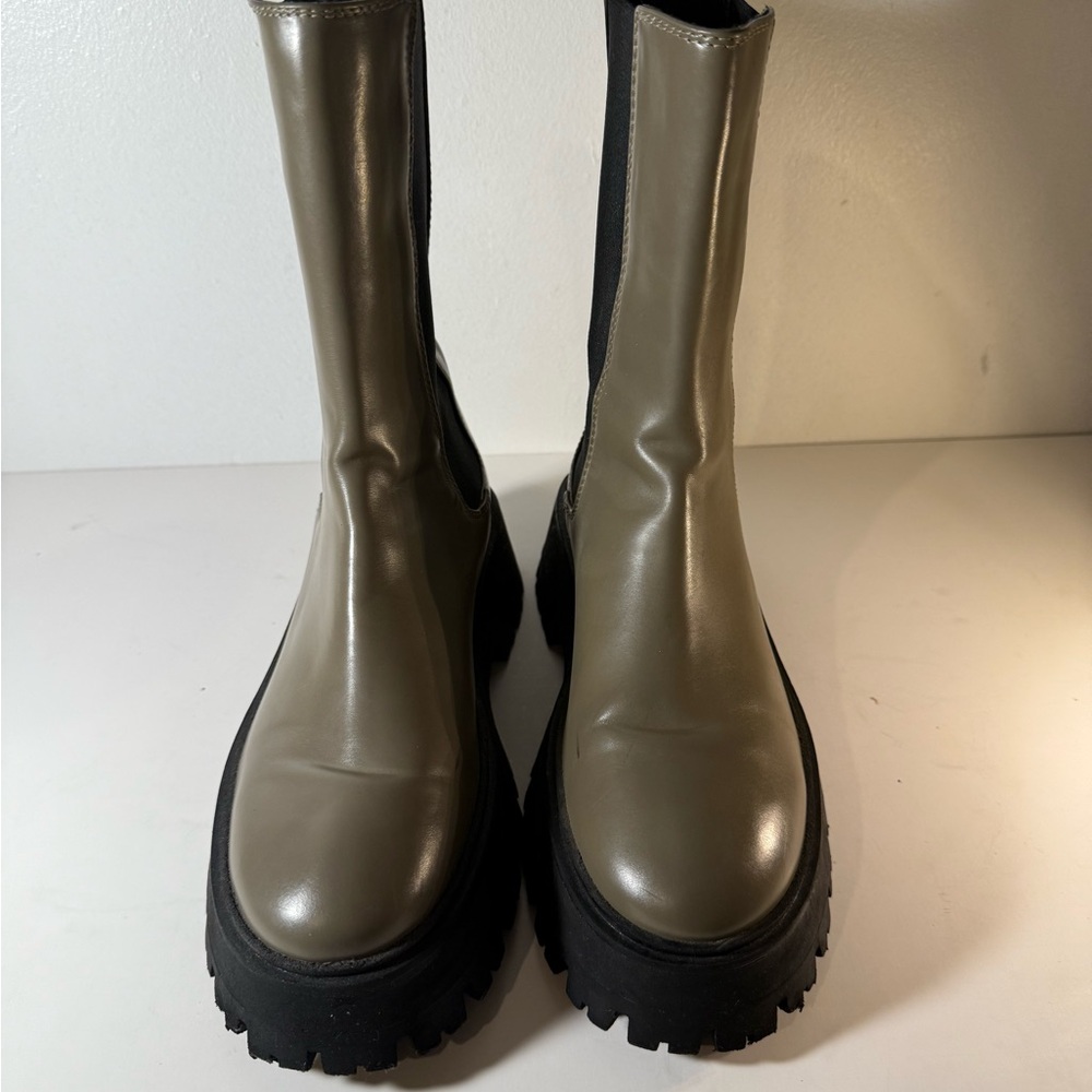 Zara Stylish Olive Green Women's Boots